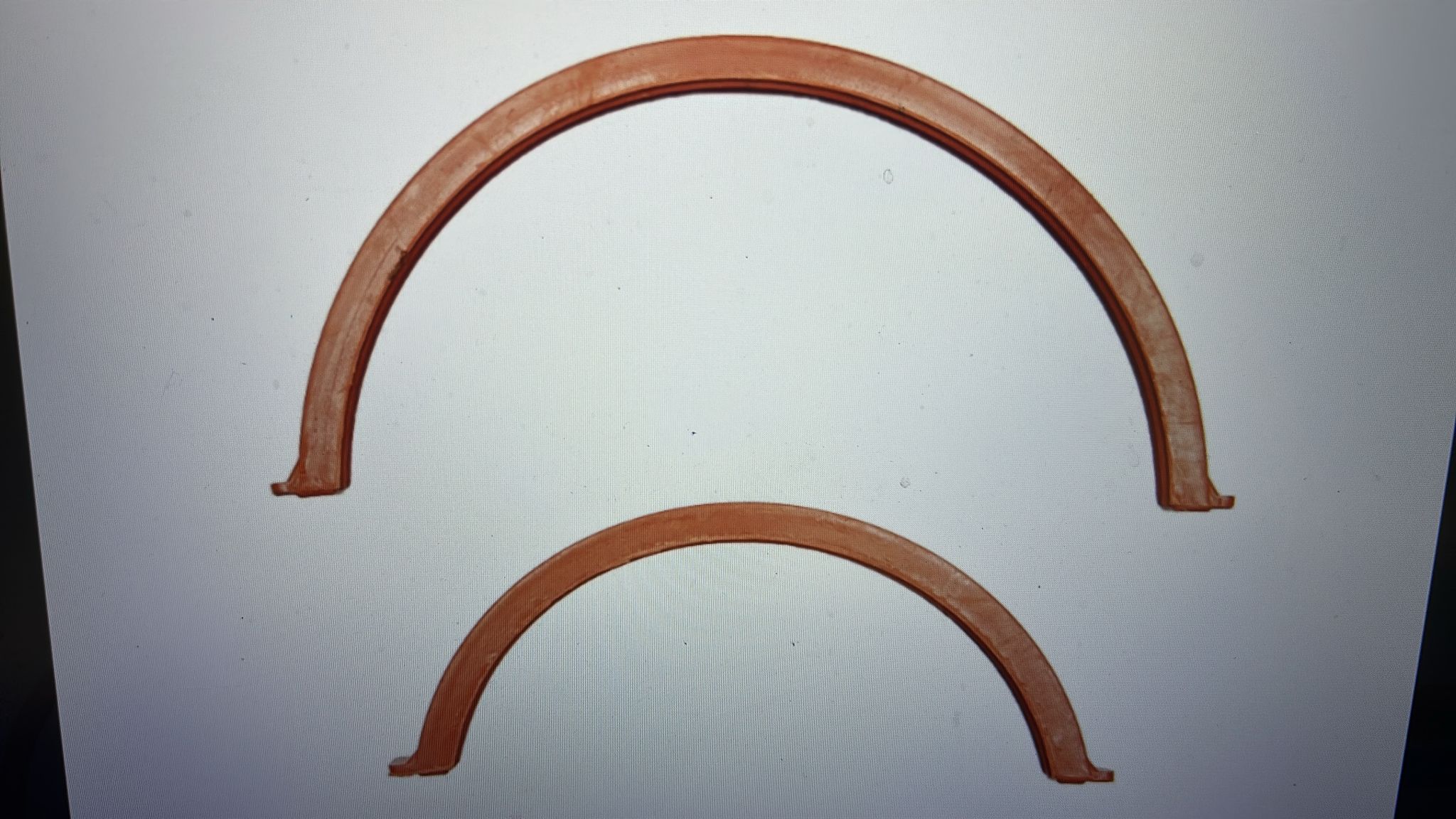 (46) SEMIINELE BAIE U445